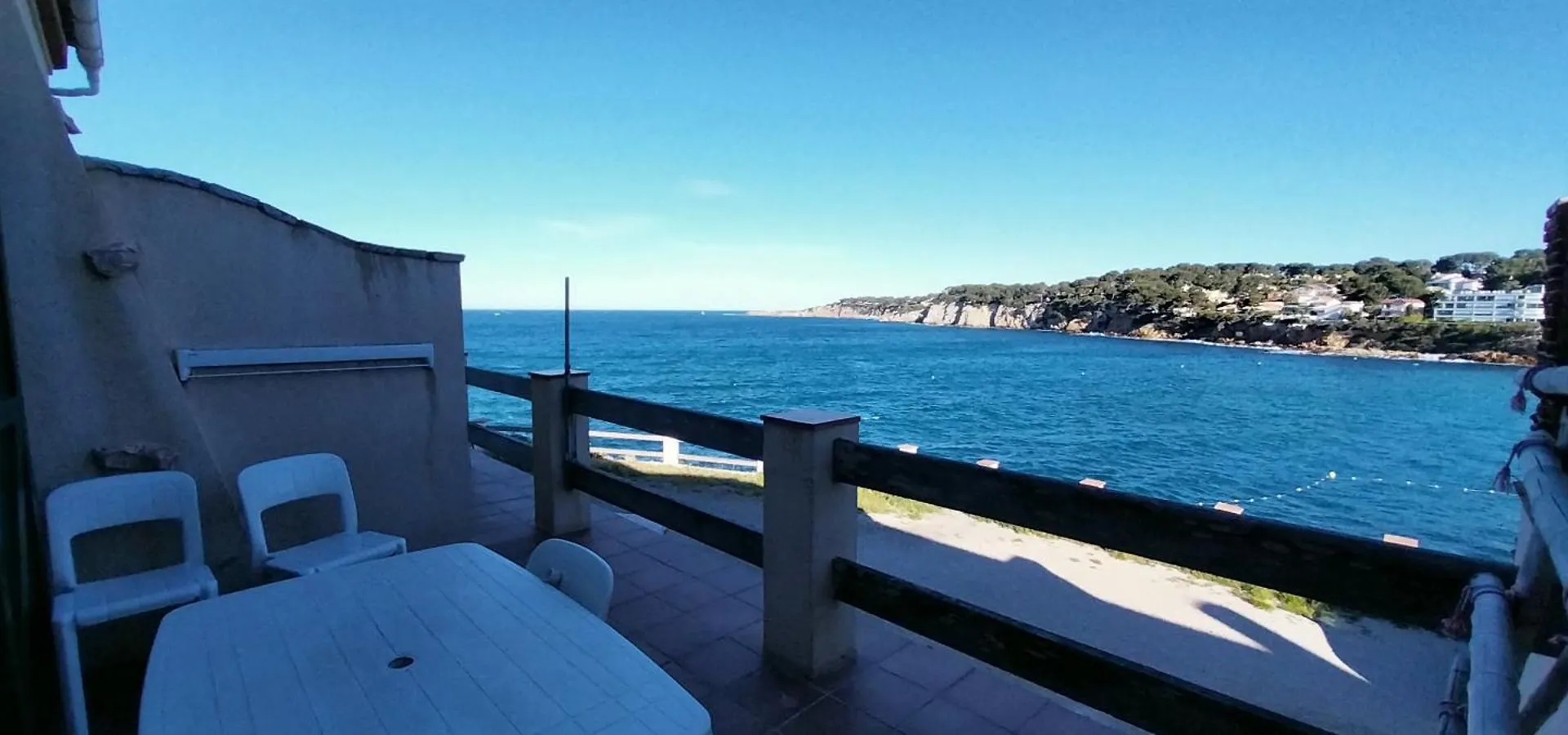 Hébergement de vacances Maison Familiale Vue Et Acces Direct A La Mer Sanary-sur-Mer